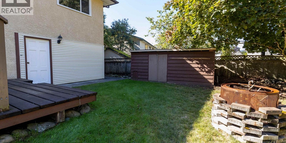 4732 BOLTON AVENUE Terrace Photo 22