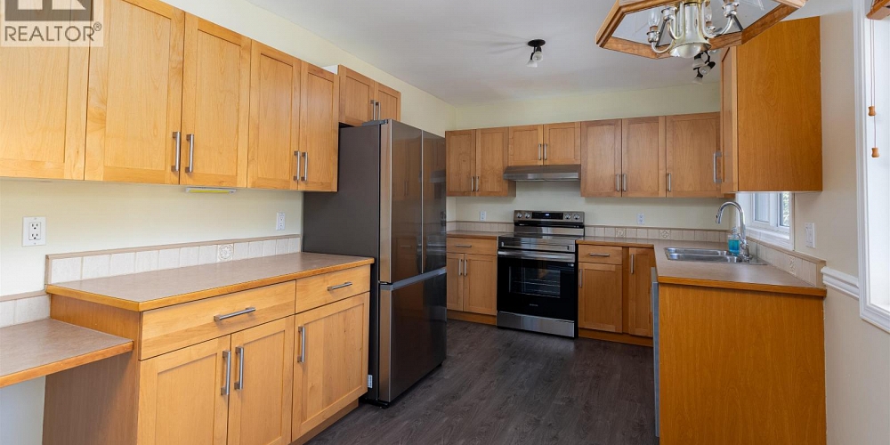4732 BOLTON AVENUE Terrace Photo 3