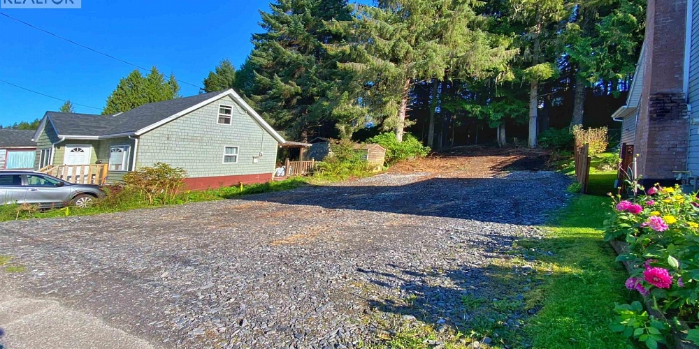 1376 OVERLOOK STREET Prince Rupert Photo 3