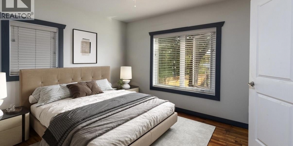 4427 GREIG AVENUE Terrace Photo 7