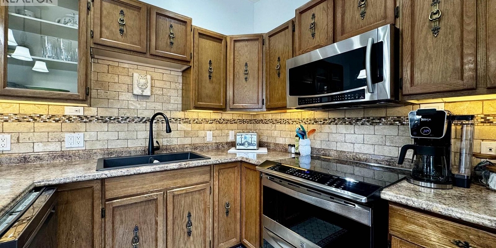 284 CRESTVIEW DRIVE Prince Rupert Photo 11