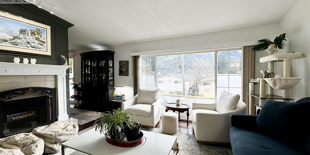 284 CRESTVIEW DRIVE Prince Rupert Photo 2