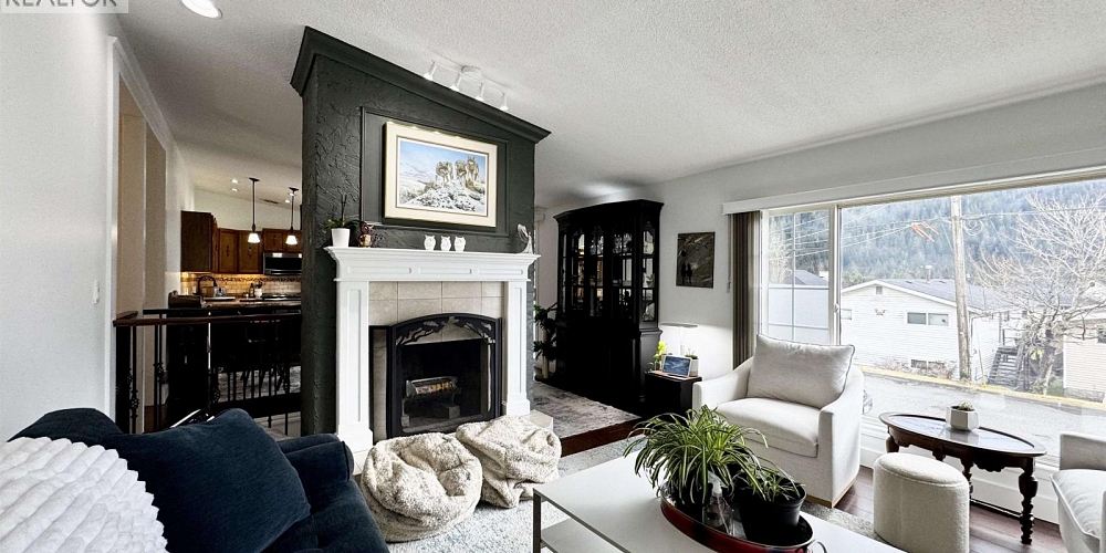 284 CRESTVIEW DRIVE Prince Rupert Photo 6