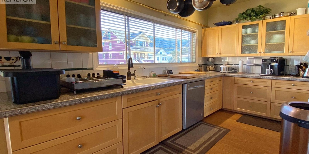 232 W 4TH AVENUE Prince Rupert Photo 15