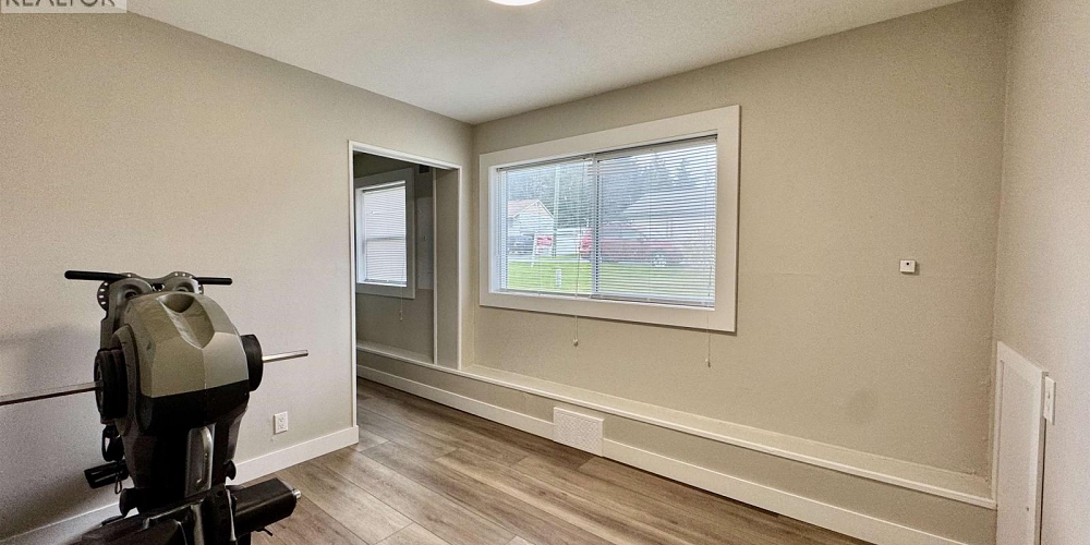 4 GROUSE STREET Kitimat Photo 10