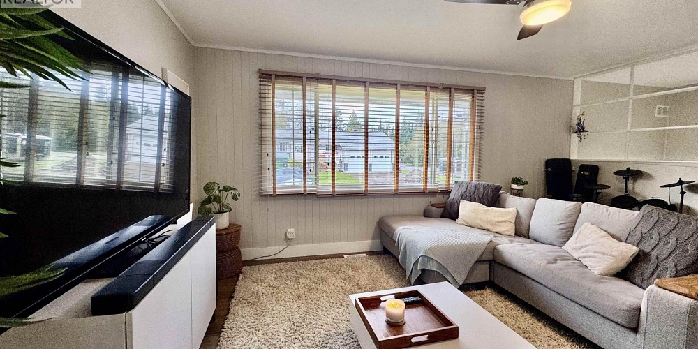 4 GROUSE STREET Kitimat Photo 3