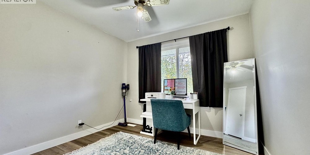 4 GROUSE STREET Kitimat Photo 9