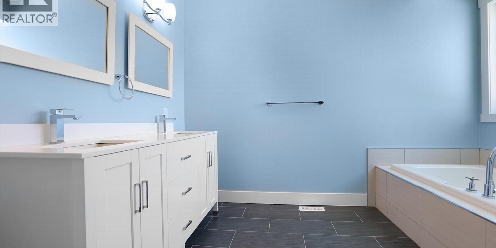 52 BLACKBERRY STREET Kitimat Photo 22