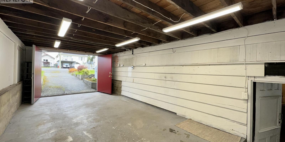 723 W 6TH AVENUE Prince Rupert Photo 32