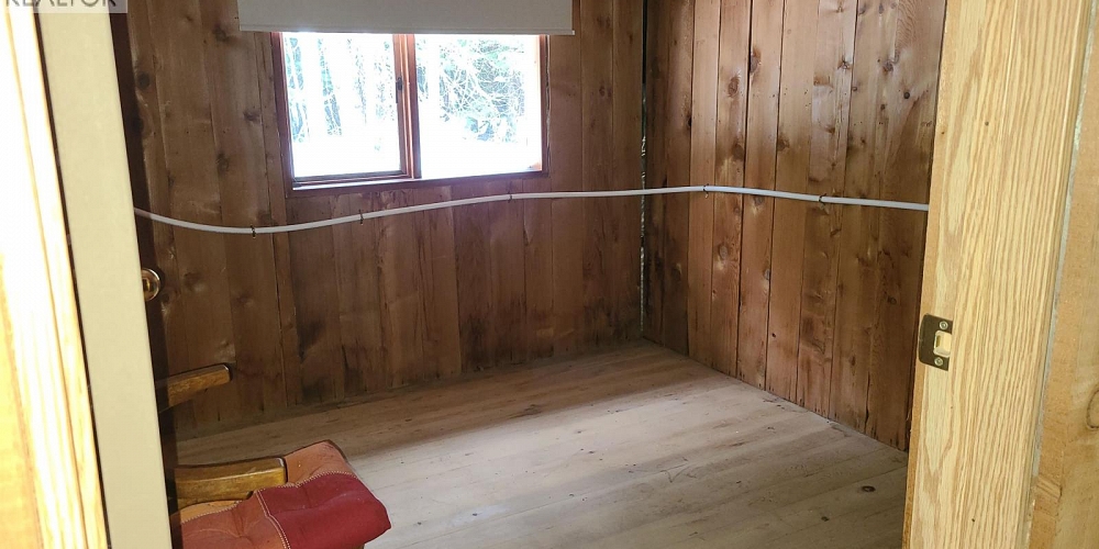 19829 16 HIGHWAY Terrace Photo 4