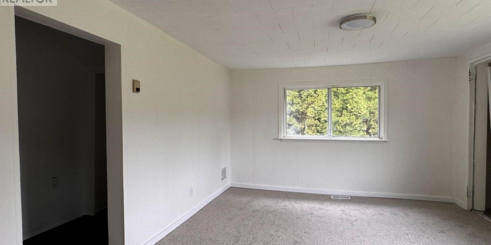 4733 TUCK AVENUE Terrace Photo 4