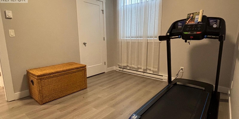 5234 SMITH AVENUE Terrace Photo 18