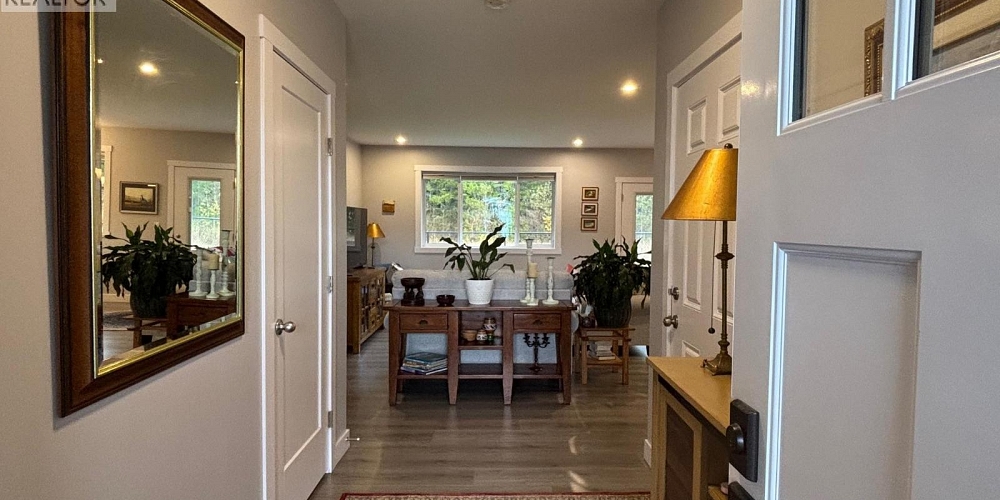 5234 SMITH AVENUE Terrace Photo 2