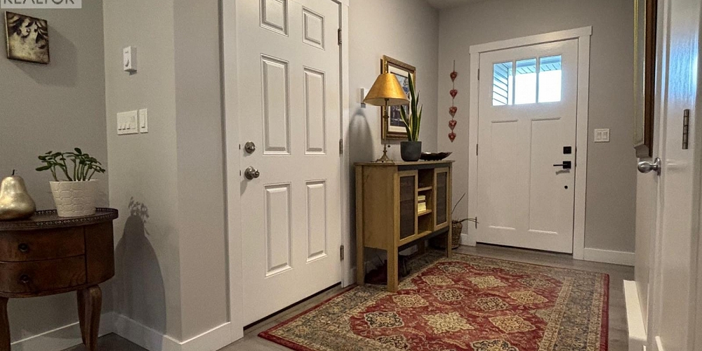 5234 SMITH AVENUE Terrace Photo 3