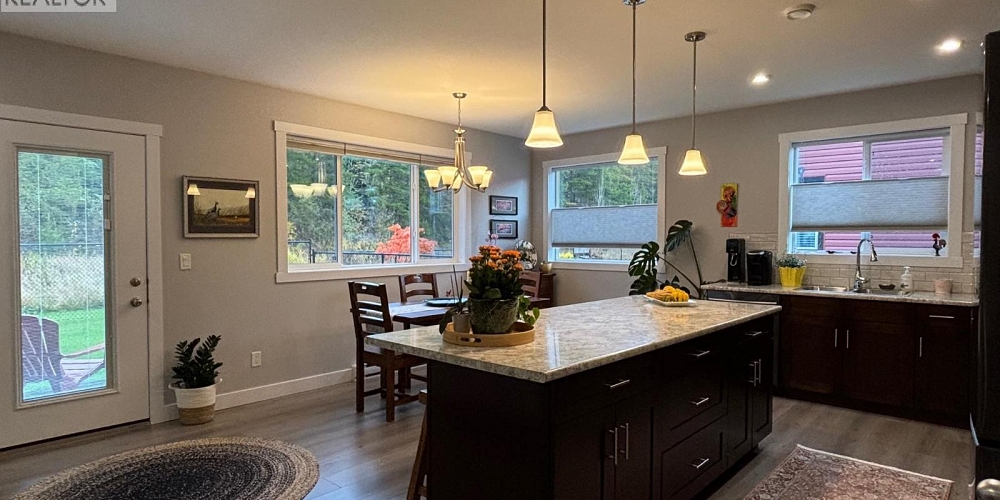 5234 SMITH AVENUE Terrace Photo 8