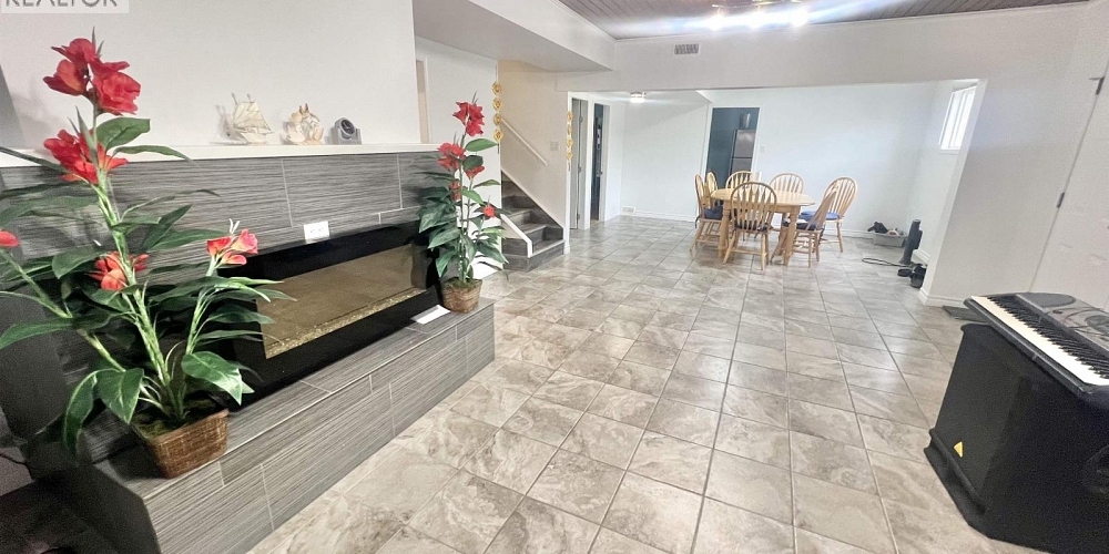 1619 JAMAICA AVENUE Prince Rupert Photo 3