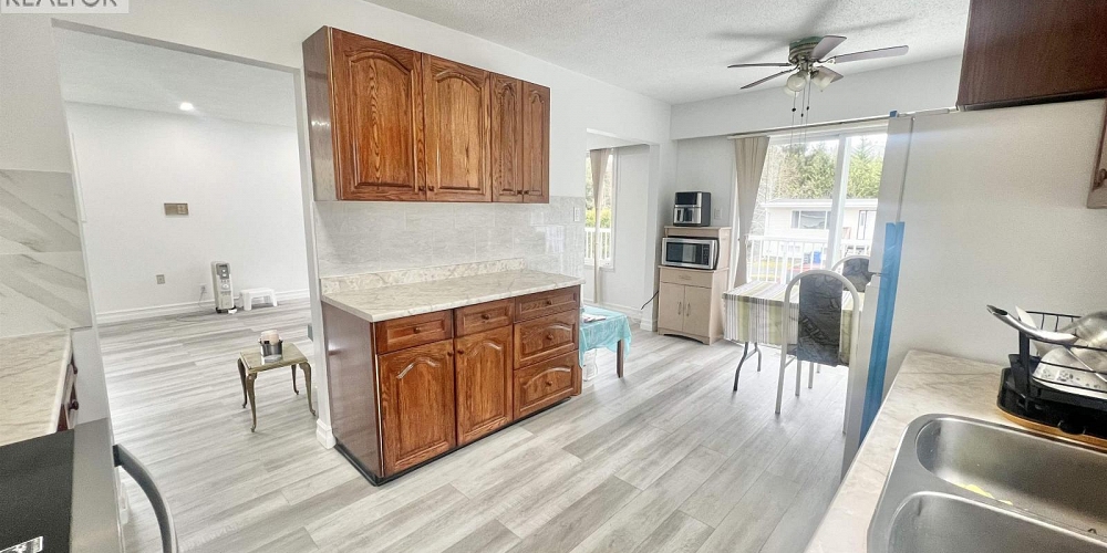 1619 JAMAICA AVENUE Prince Rupert Photo 4