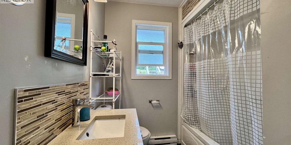 897-899 SUMMIT AVENUE Prince Rupert Photo 13