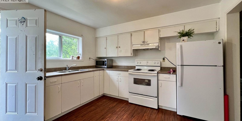 897-899 SUMMIT AVENUE Prince Rupert Photo 23