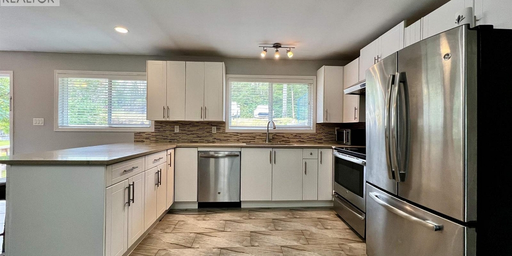 897-899 SUMMIT AVENUE Prince Rupert Photo 7