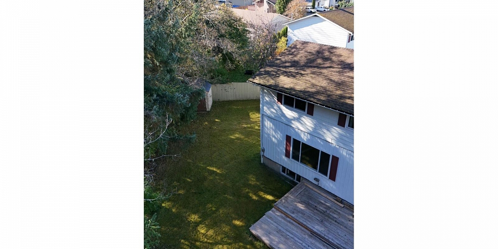 1335 TWEEDSMUIR AVENUE Kitimat Photo 8