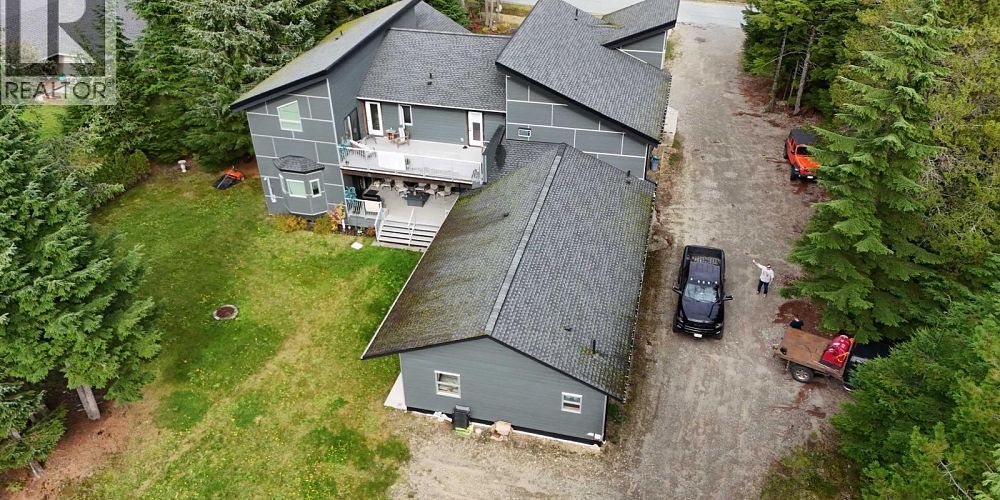 155 DEWBERRY STREET Kitimat Photo 3