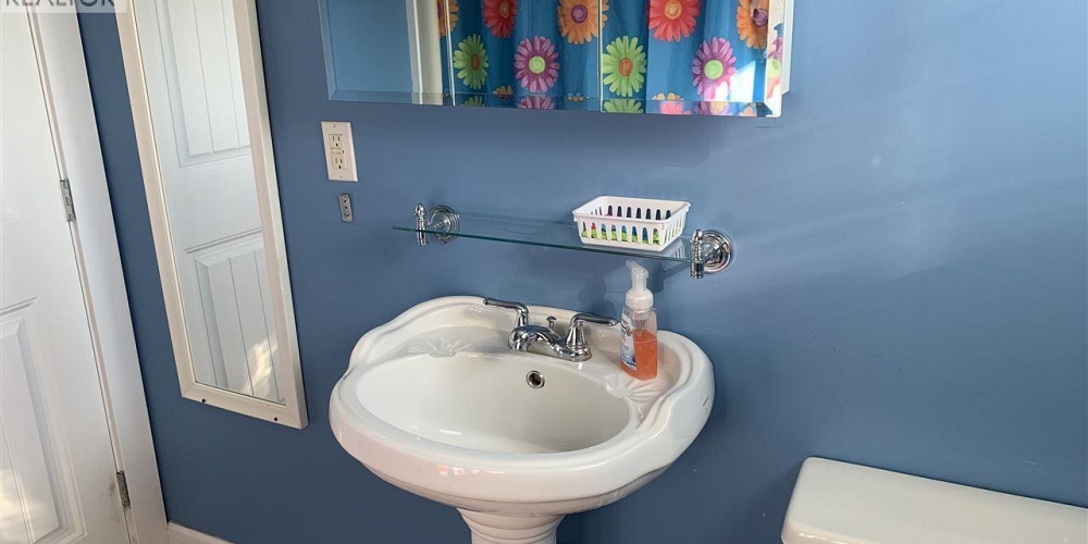 2630 CLARK STREET Terrace Photo 19