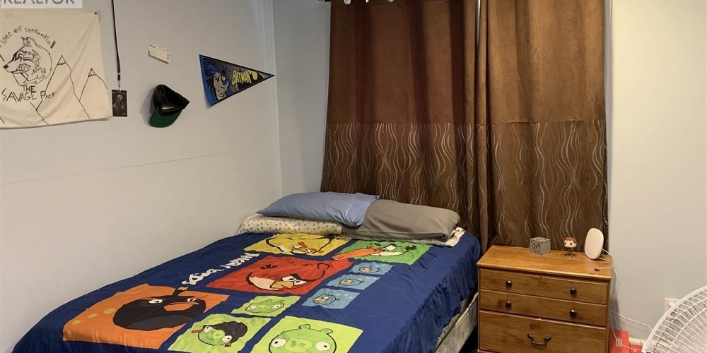 2630 CLARK STREET Terrace Photo 20