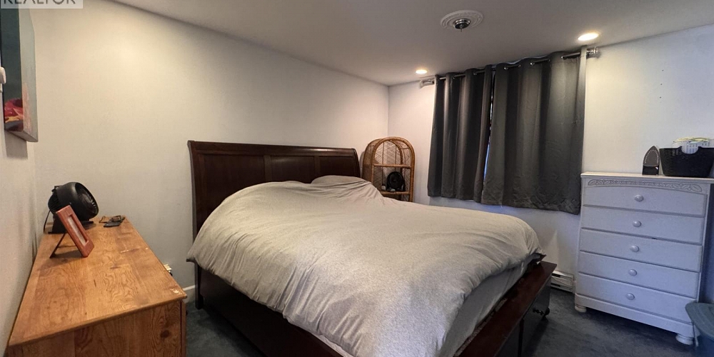 2630 CLARK STREET Terrace Photo 25