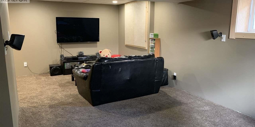 2630 CLARK STREET Terrace Photo 27