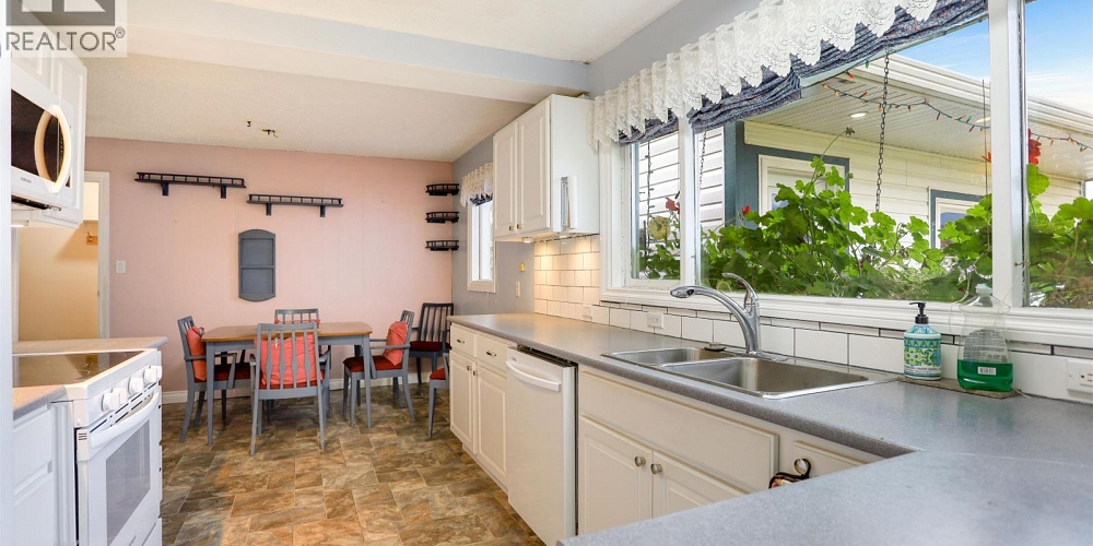 54 SKEENA STREET Kitimat Photo 7