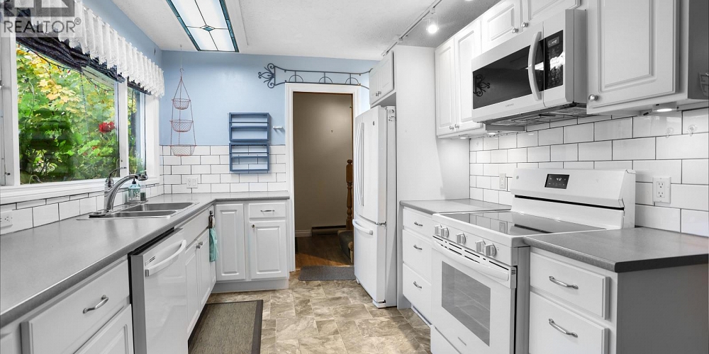 54 SKEENA STREET Kitimat Photo 8