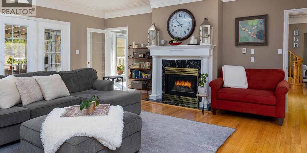 1920 LAUREL STREET Terrace Photo 11