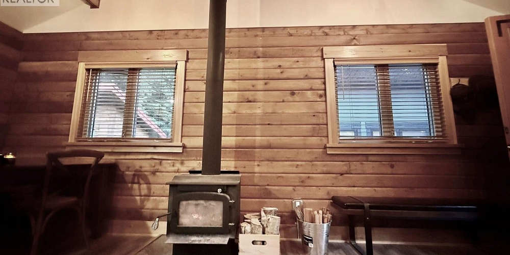 16398 16 HIGHWAY Terrace Photo 10