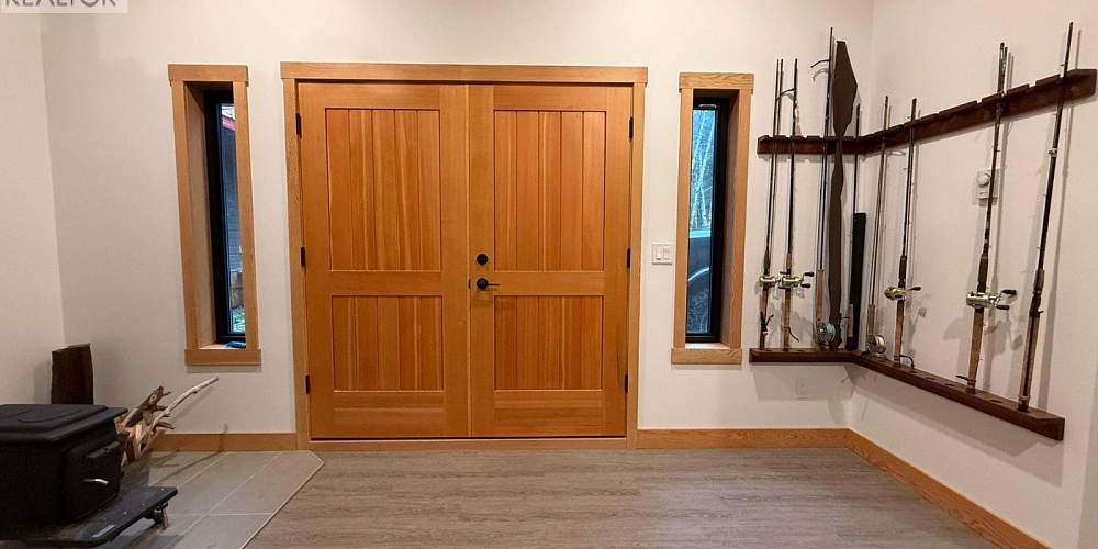 16398 16 HIGHWAY Terrace Photo 22