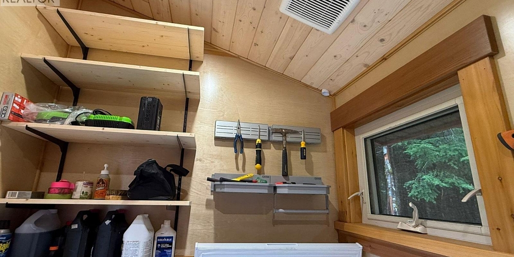 16398 16 HIGHWAY Terrace Photo 32