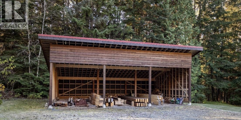 16398 16 HIGHWAY Terrace Photo 33