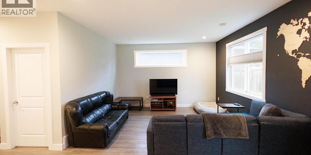 5223 SMITH AVENUE Terrace Photo 10