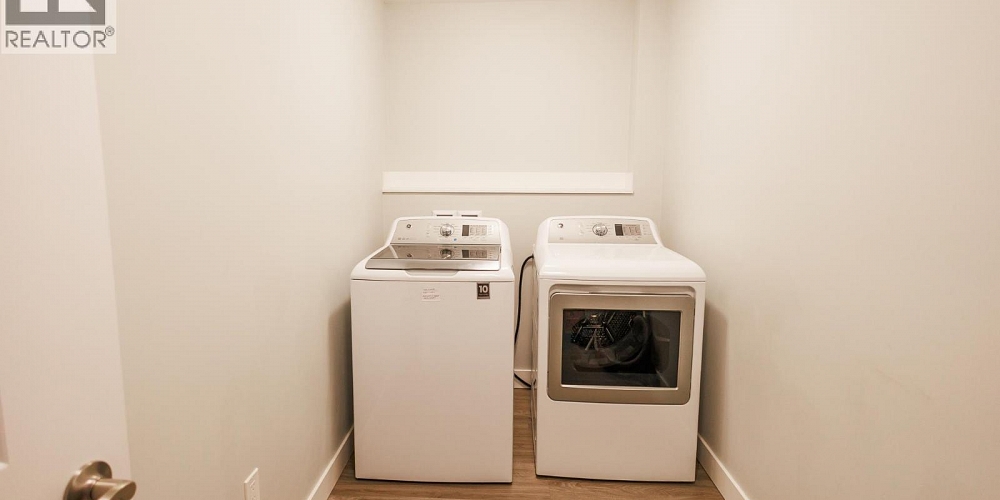 5223 SMITH AVENUE Terrace Photo 12