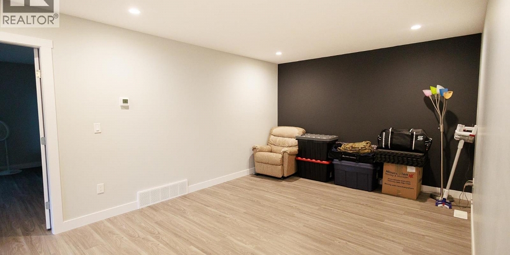 5223 SMITH AVENUE Terrace Photo 25