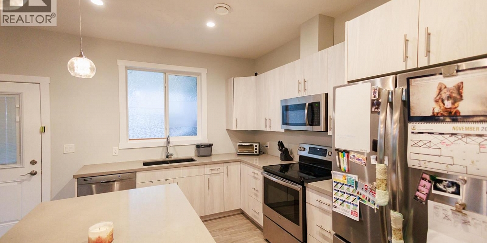 5223 SMITH AVENUE Terrace Photo 3