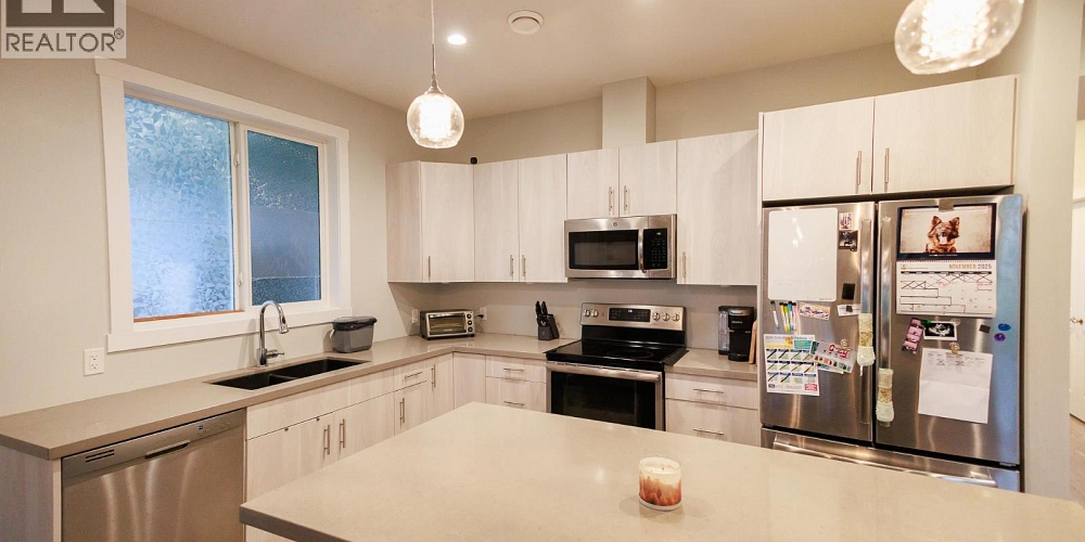 5223 SMITH AVENUE Terrace Photo 4