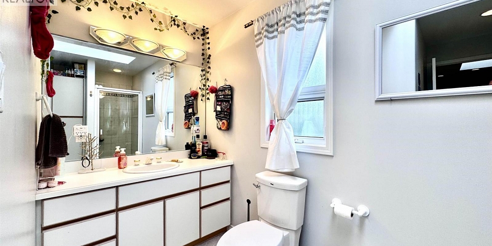 1824 GRAHAM AVENUE Prince Rupert Photo 27