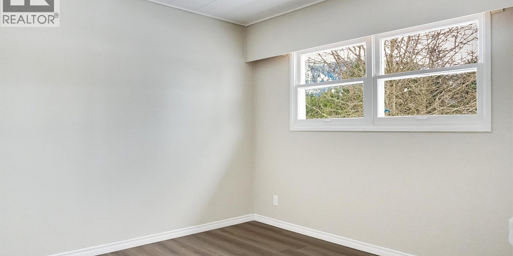 105 LILLOOET CRESCENT Kitimat Photo 2