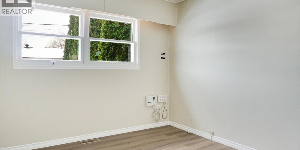 105 LILLOOET CRESCENT Kitimat Photo 3