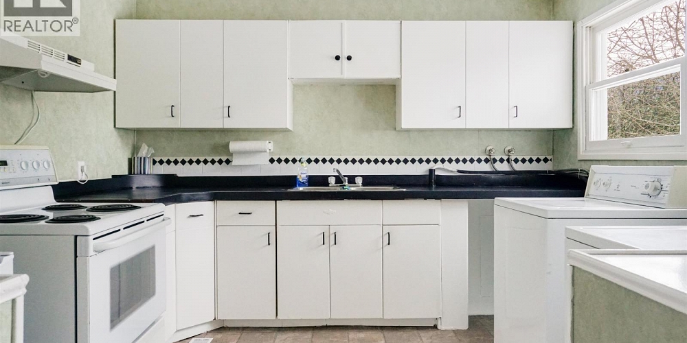 105 LILLOOET CRESCENT Kitimat Photo 7