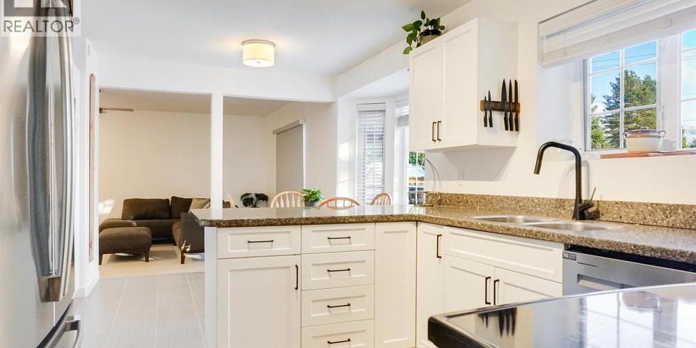 69 BAXTER STREET Kitimat Photo 6