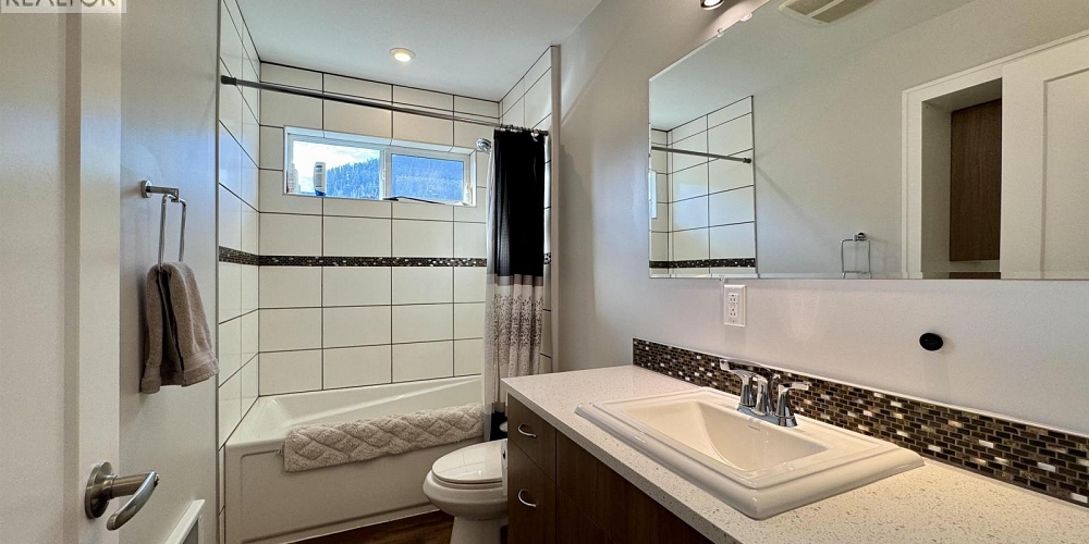 1005 EDWARD AVENUE Prince Rupert Photo 27