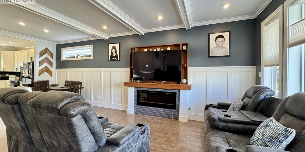 1005 EDWARD AVENUE Prince Rupert Photo 5