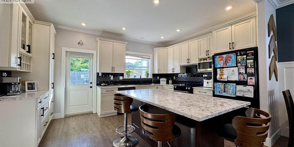 1005 EDWARD AVENUE Prince Rupert Photo 9